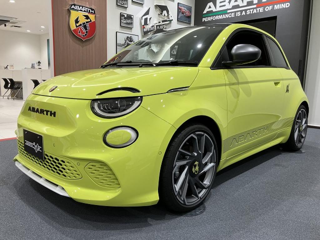【中古】 Ｆｉａｔ　＋　Ａｂａｒｔｈ/保育社/いのうえ・こーいち フィアット／アバルト千葉オートエキスパートセンター｜認定中古